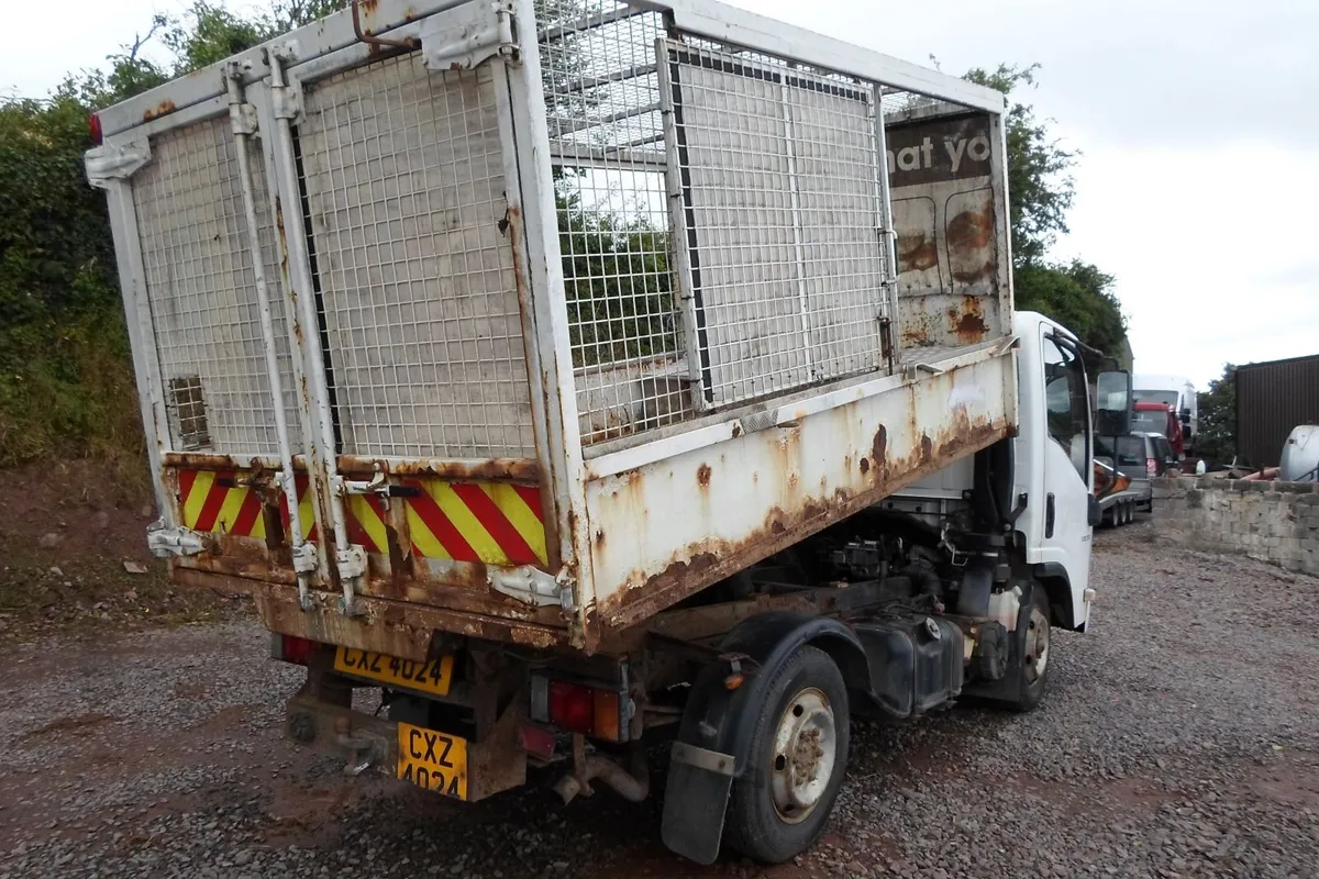 Isuzu N-Series 2012 - Image 3