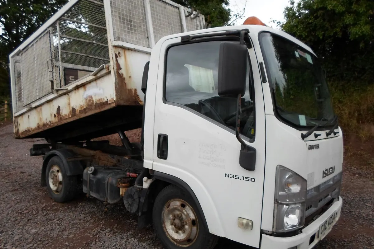 Isuzu N-Series 2012 - Image 2