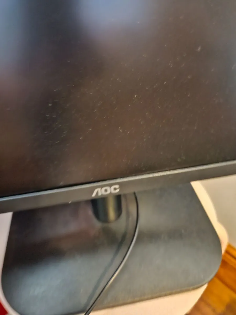 Computer Screen - Image 1