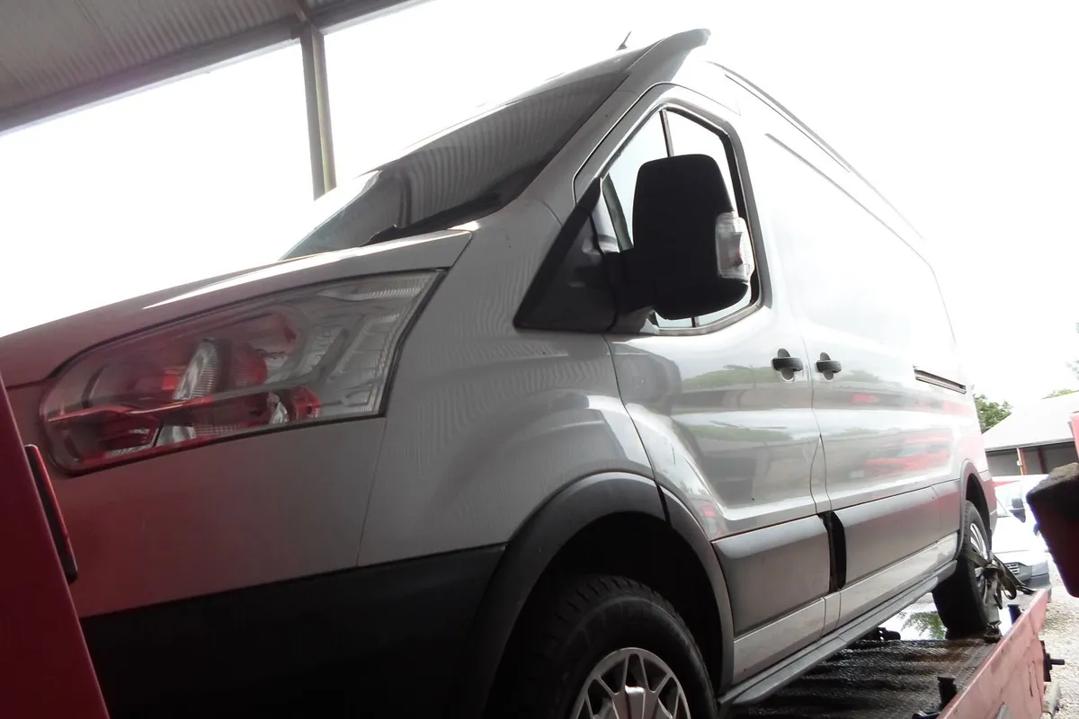 Ford Transit 2016 - Image 2