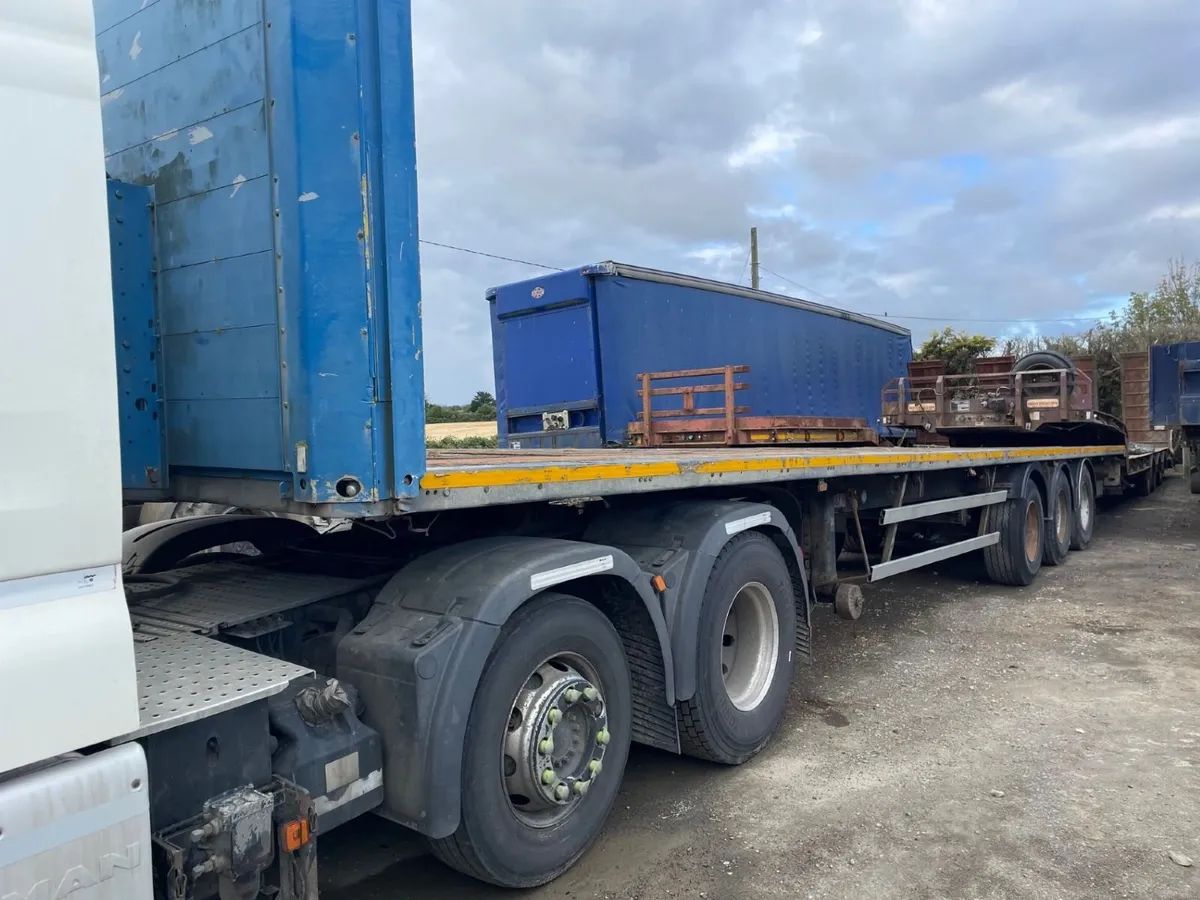 SCHMITZ Flat Bed Trailer - Image 1