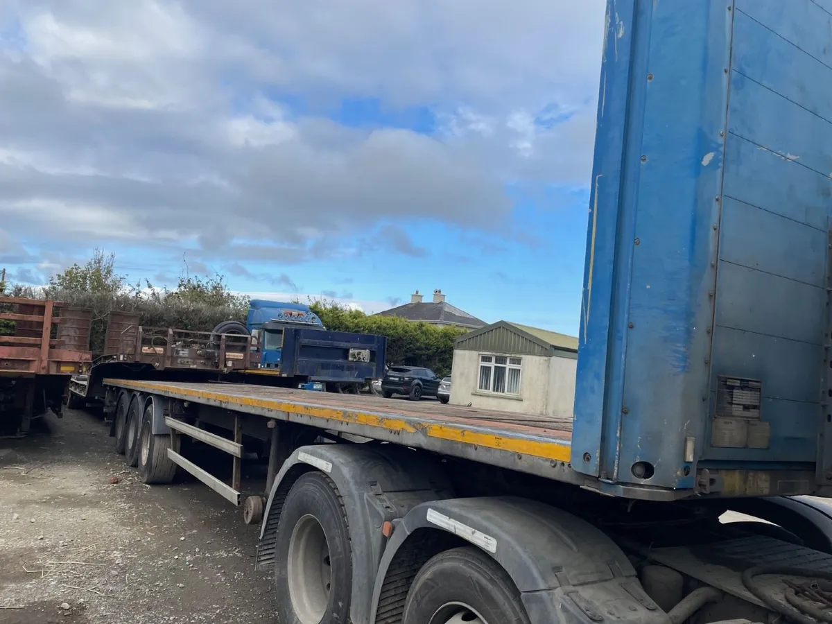 SCHMITZ Flat Bed Trailer - Image 3