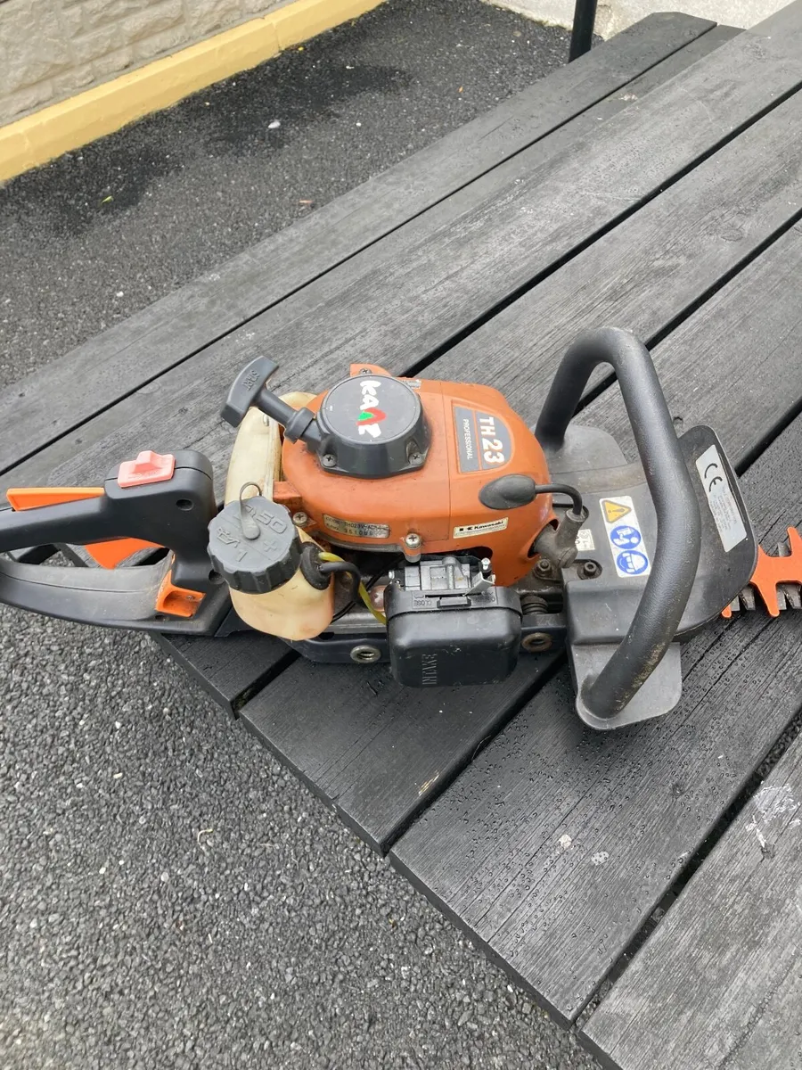 Petrol Hedge Trimmers - Image 3