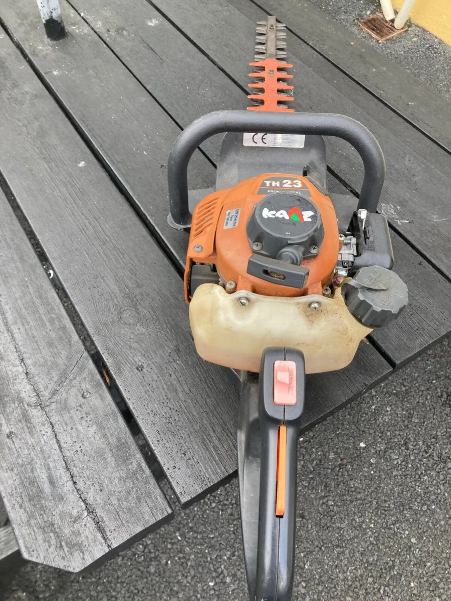 Petrol Hedge Trimmers - Image 2