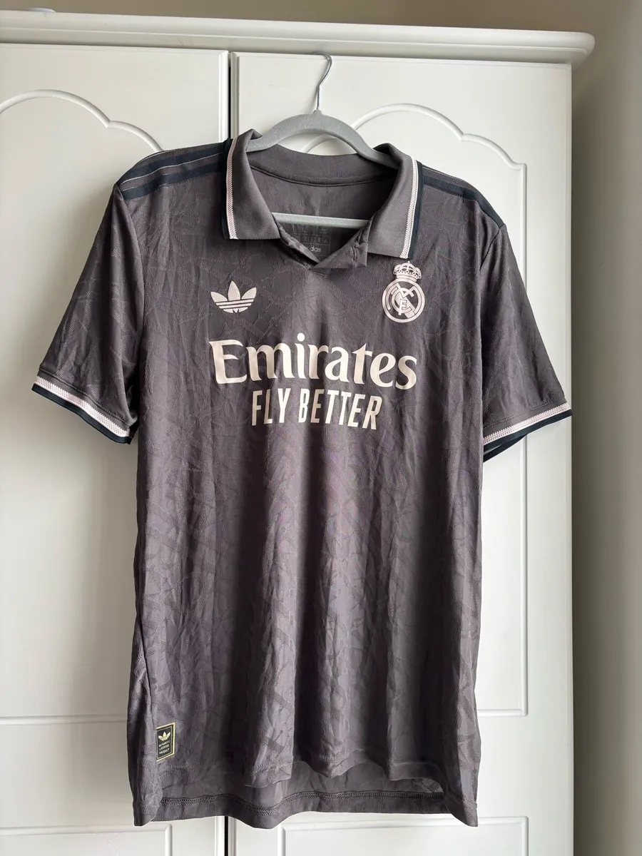 Real Madrid Authentic 24/25 Third Shirt €75 - Image 1