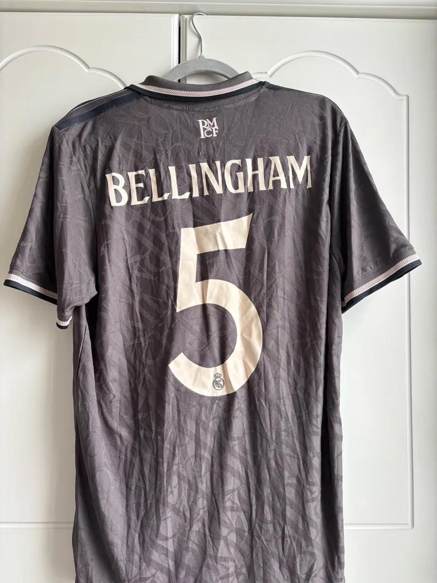 Real Madrid Authentic 24/25 Third Shirt €75 - Image 2