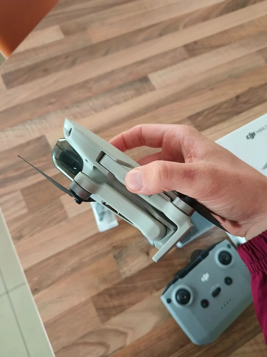 DJI Mini 2 Drone Bundle - Image 3