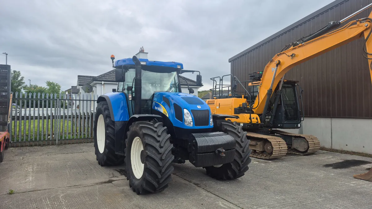 New Holland T7550 - Image 1