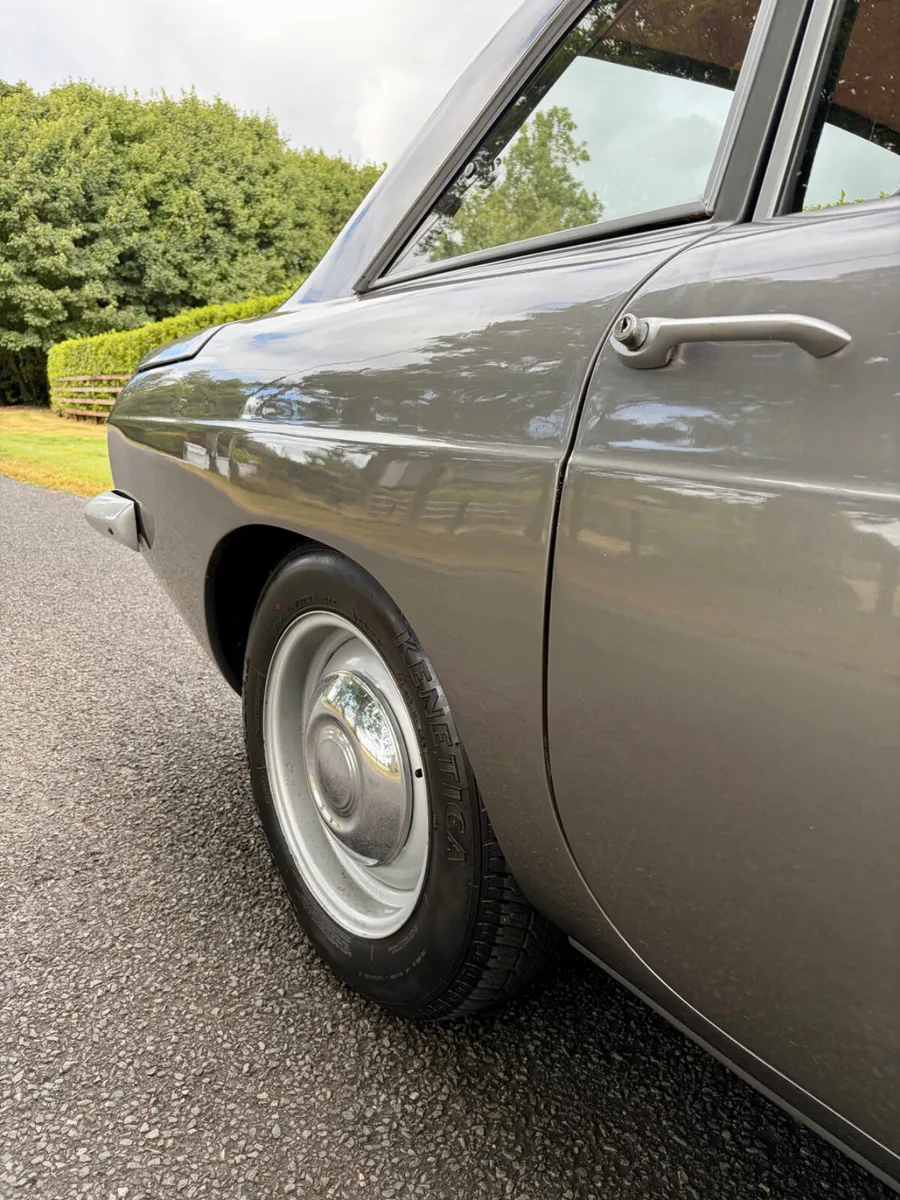 Reliant Scimitar 3.0 Coupe - Image 4
