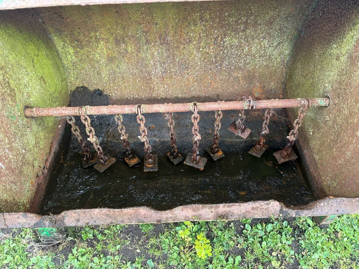 Mini muck spreader - Image 1