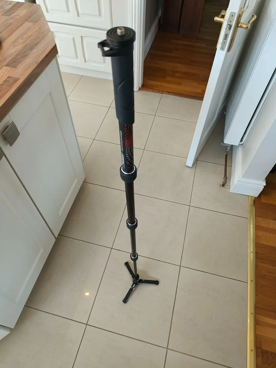 Insta360 One X + Monopod Bundle - Image 3