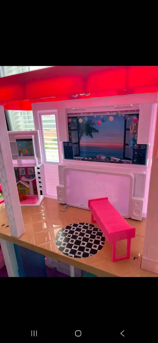 Barbie Dream House - Image 3