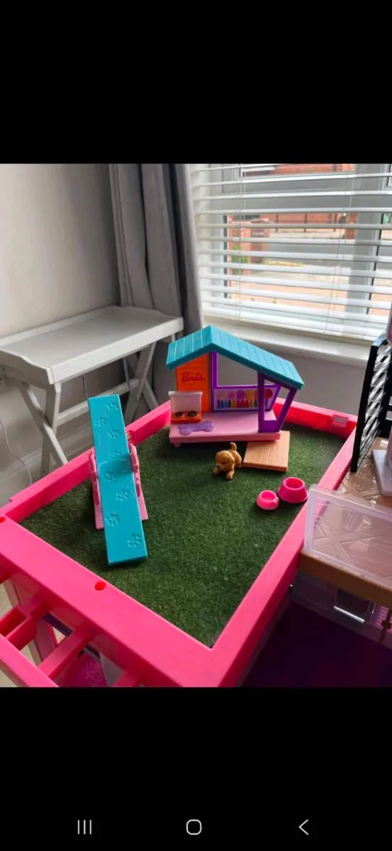 Barbie Dream House - Image 4