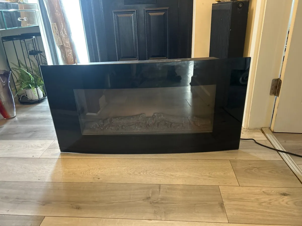 Electricity fire place - Image 1