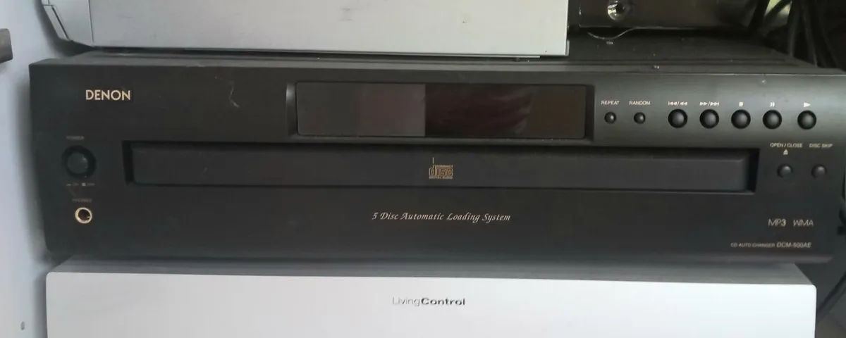Denon CD Auto Changer DCM-280 5-Compact Disc CD MP - Image 1