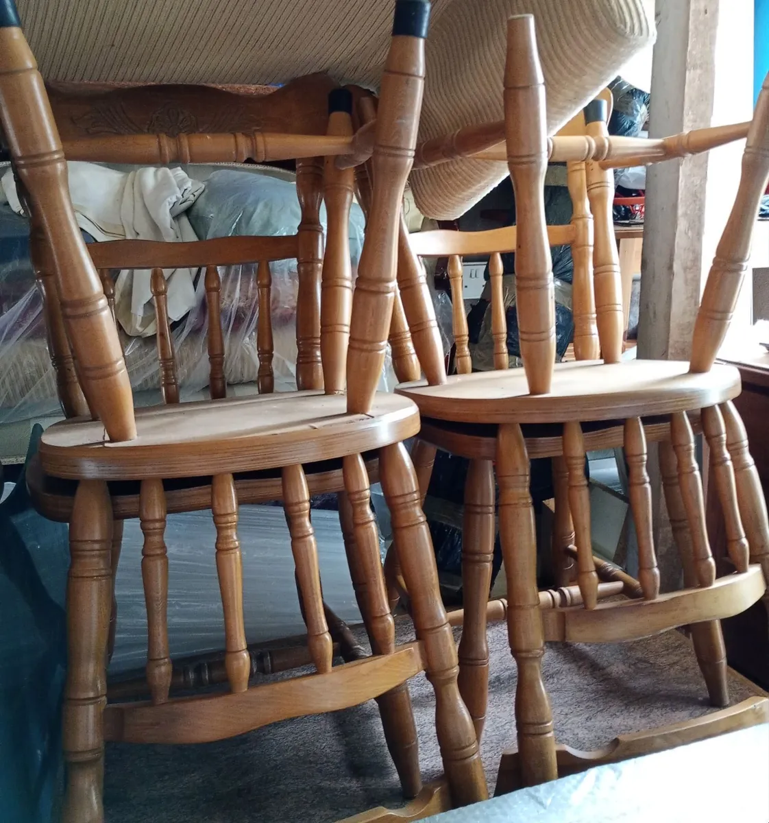 Solid oak table and 8 chairs - Image 4