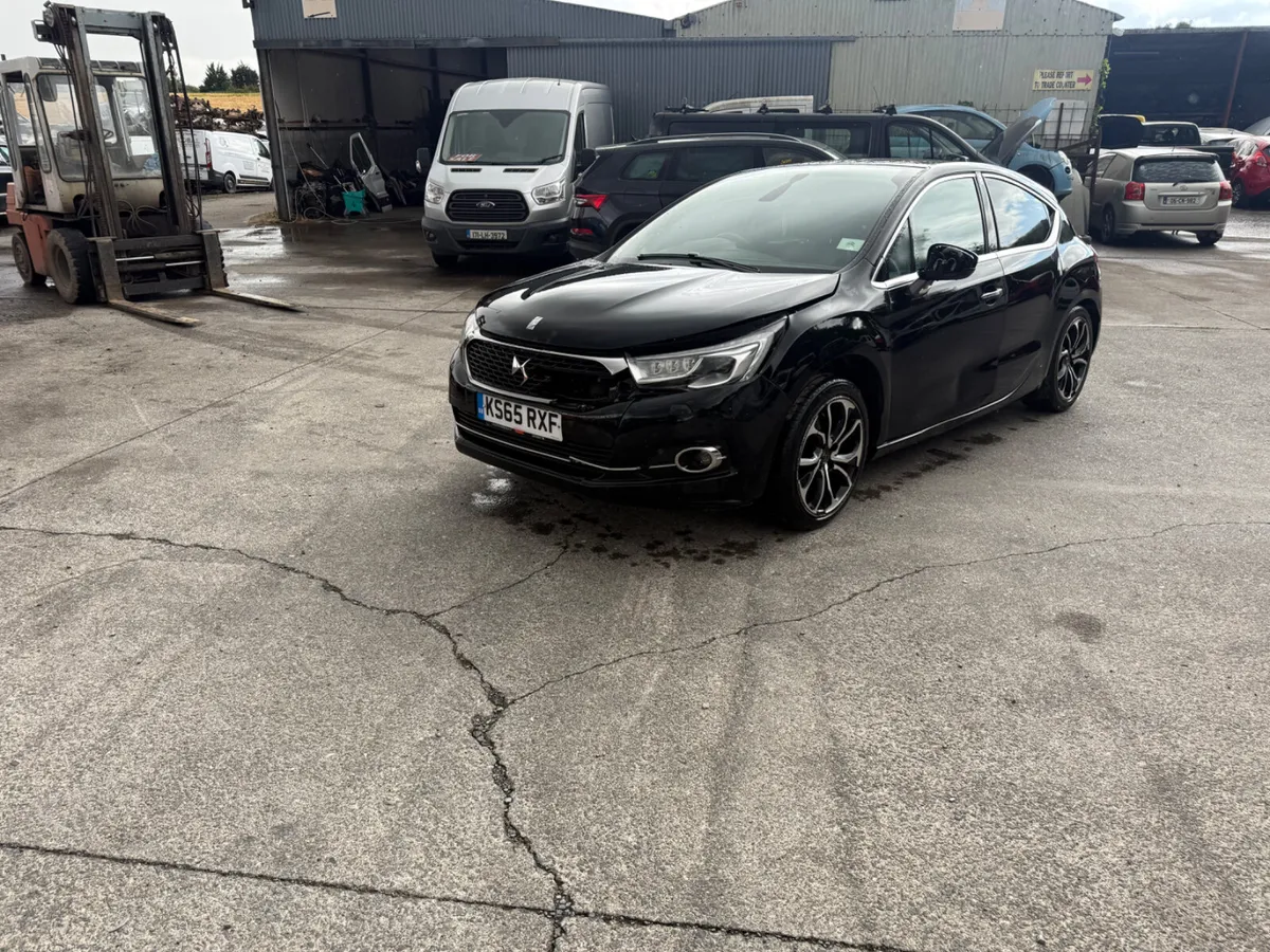 2015 Citroen DS4 1.6 HDI Blue - Image 3