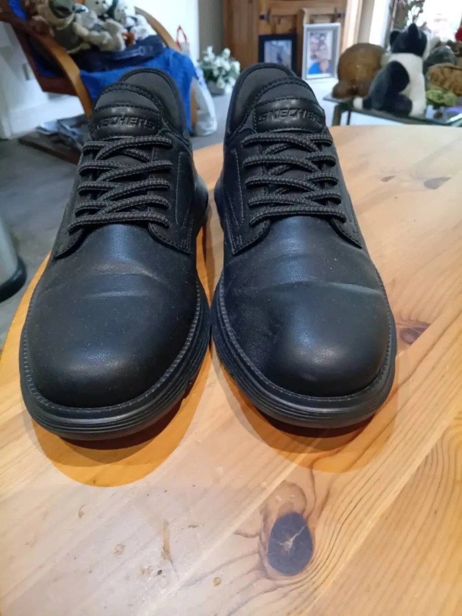 Sketchers work shoes - Image 1