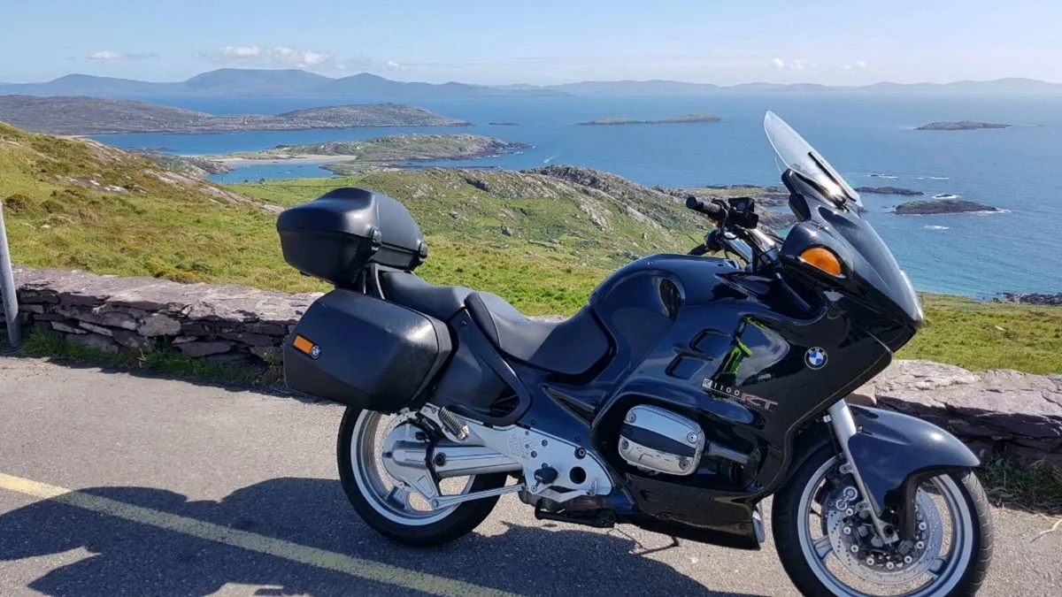 BMW R1100RT - Image 1