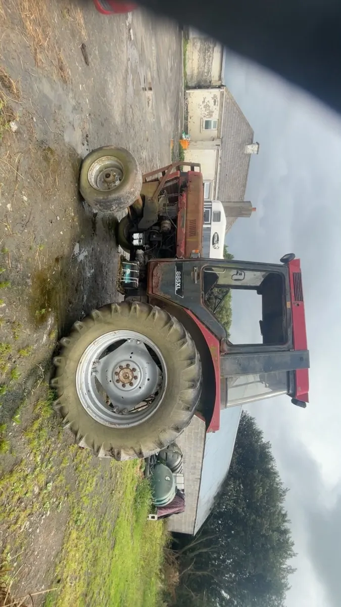 International tractor - Image 3