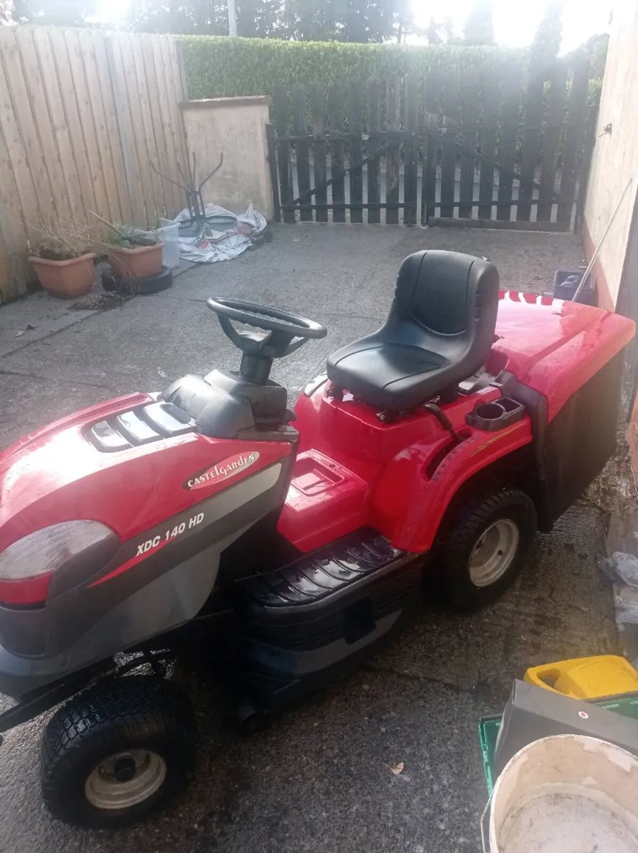 Ride on lawnmower - Image 3