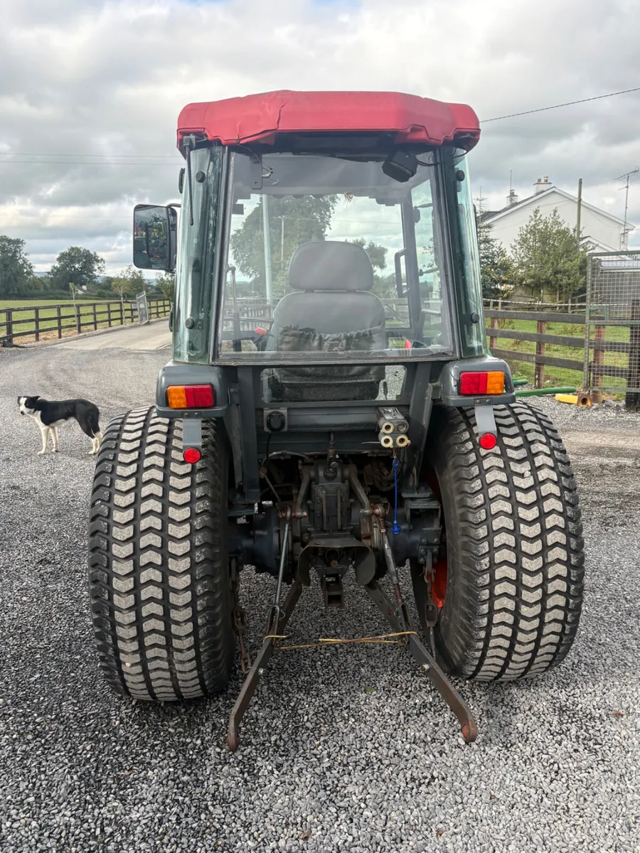 Kubota compact tractor - Image 4