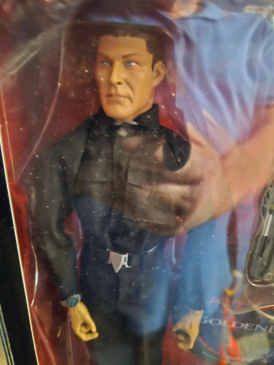 James Bond Sean Bean 12" Golden Eye - Image 4