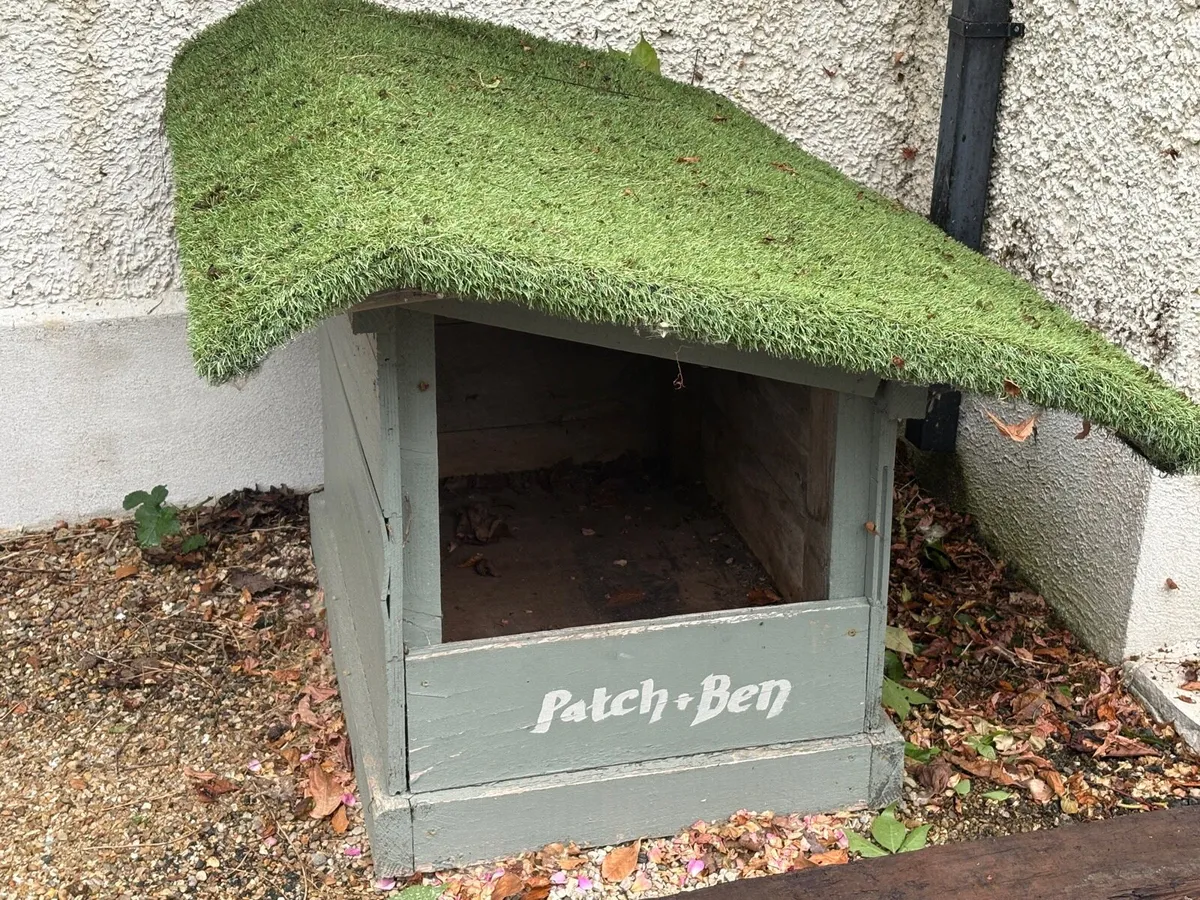 Dog kennel - Image 1