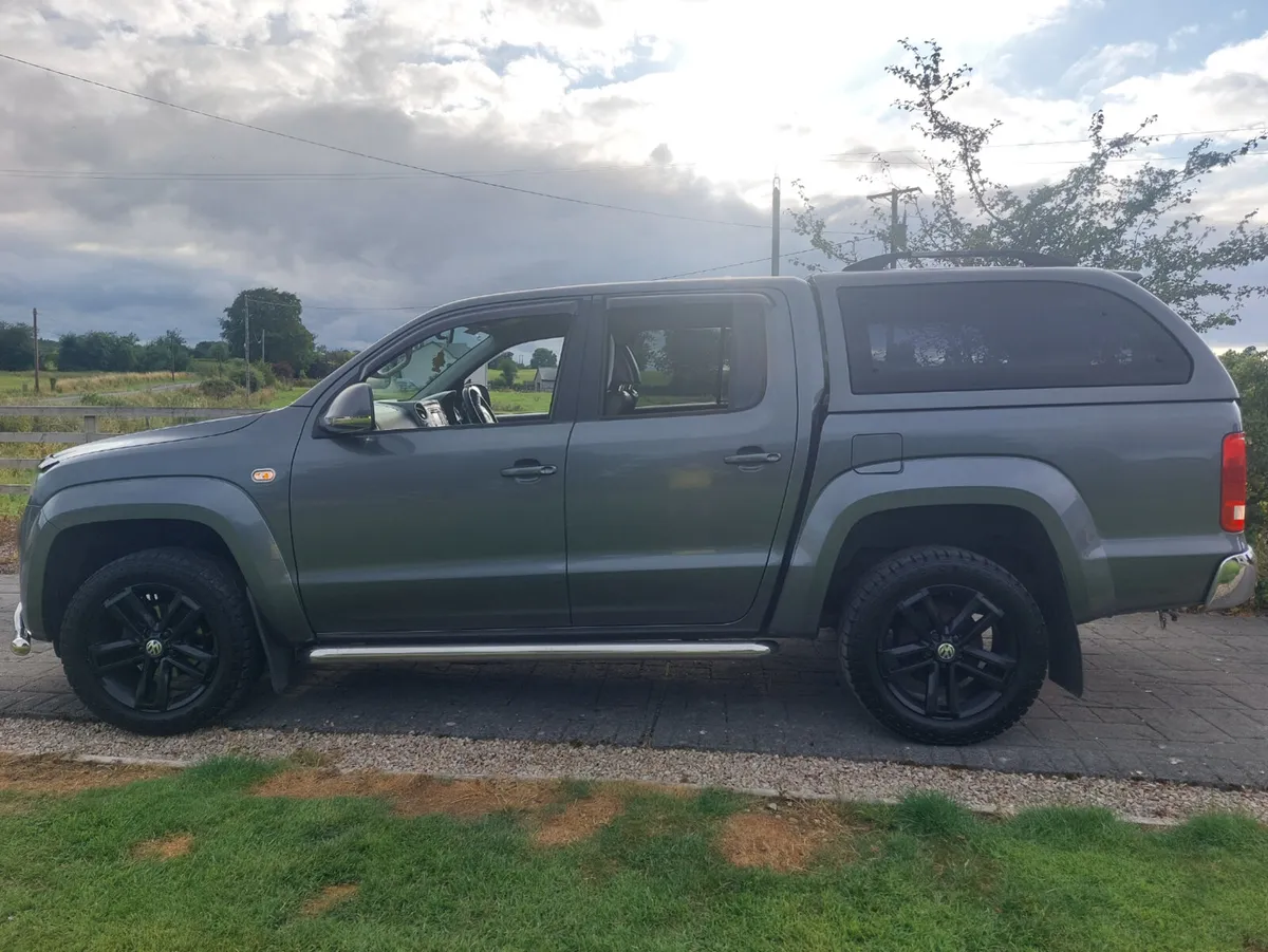VOLKSWAGEN AMAROK 2017' 2.0L - HIGHLINE - Image 3