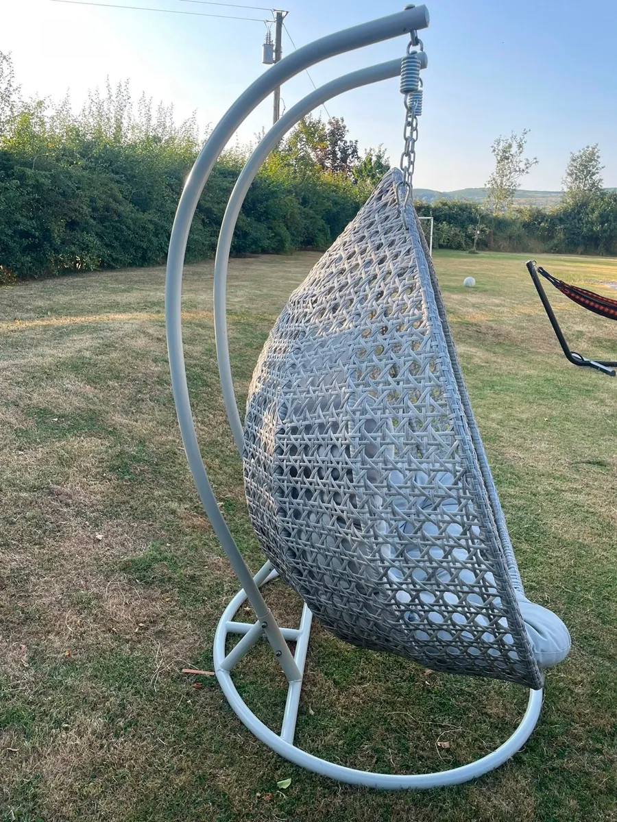 Egg Chair - Image 3