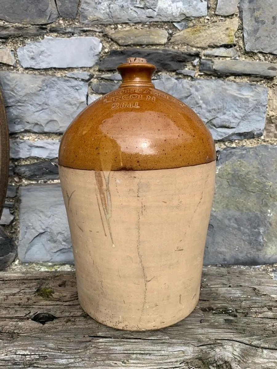 Antique Lincoln 2 Gallon Stoneware Flagon. - Image 1