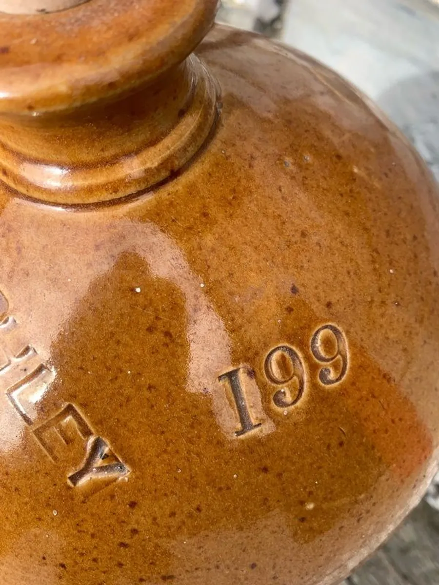 Antique Lincoln 2 Gallon Stoneware Flagon. - Image 4