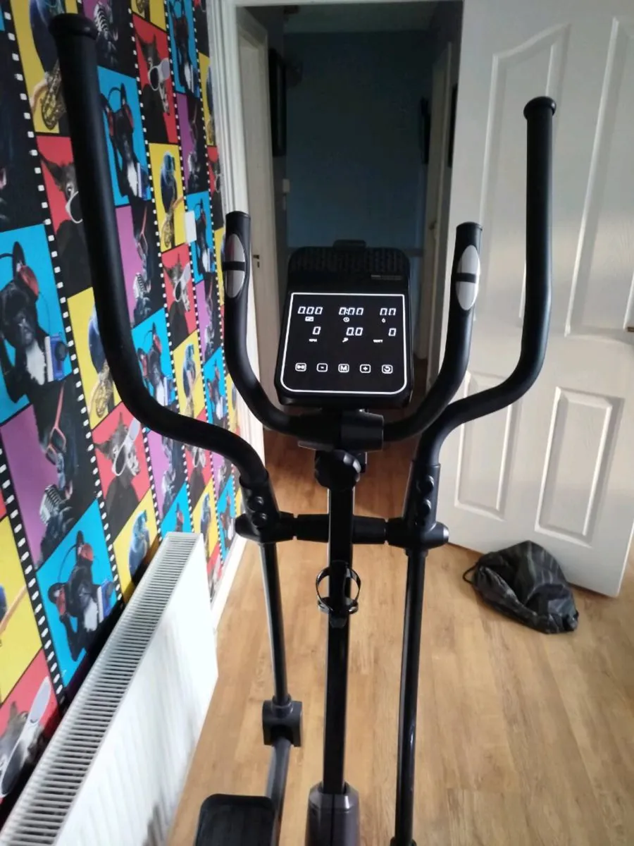 Crosstrainer - Image 2