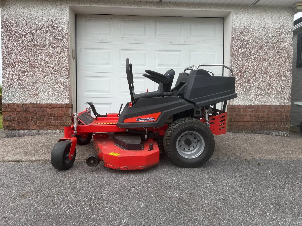 Zero Turn Lawnmower - Image 4