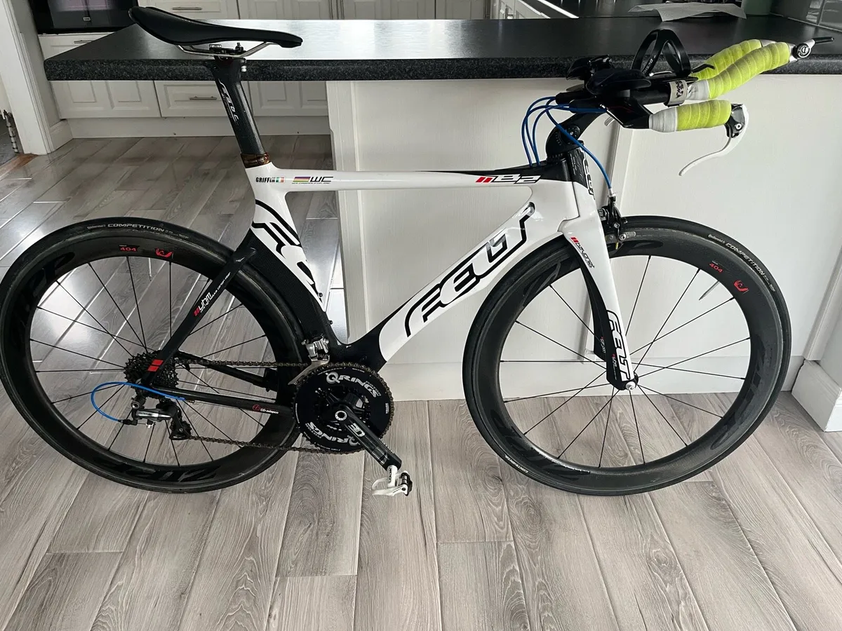 Felt B2 TT Bike - Image 1