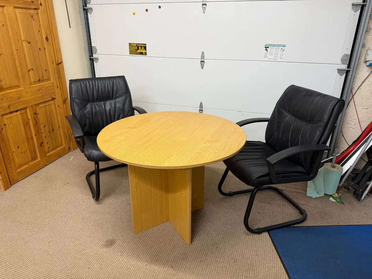 Office Table and  2 chairs - Image 4