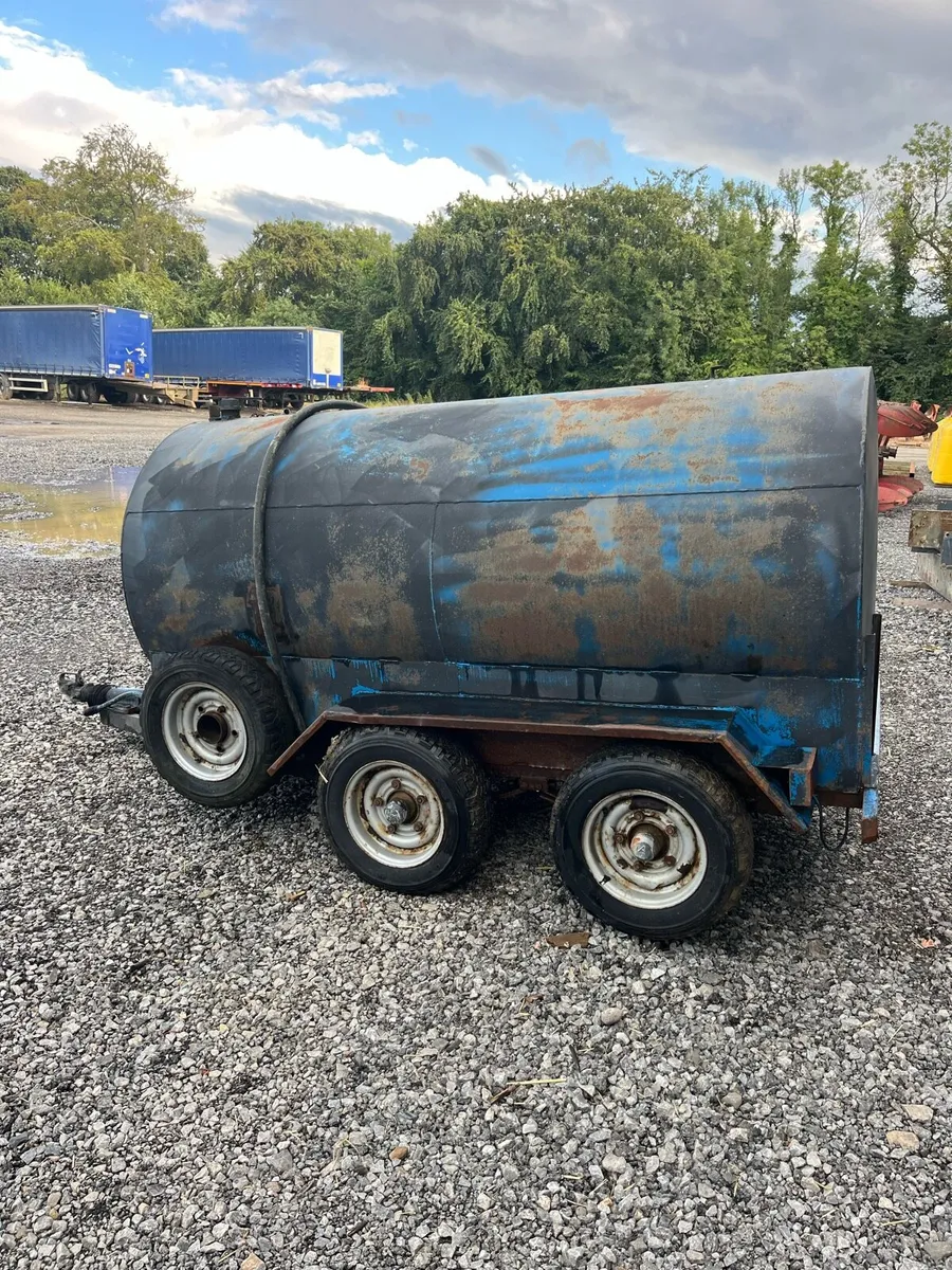 Mobile diesel bowser - Image 3