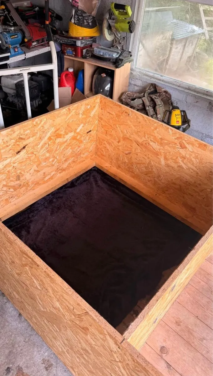 Whelping box - Image 1