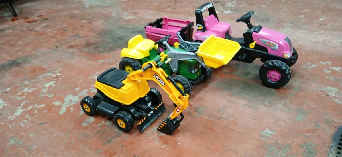 Children's peddle toys - Image 1