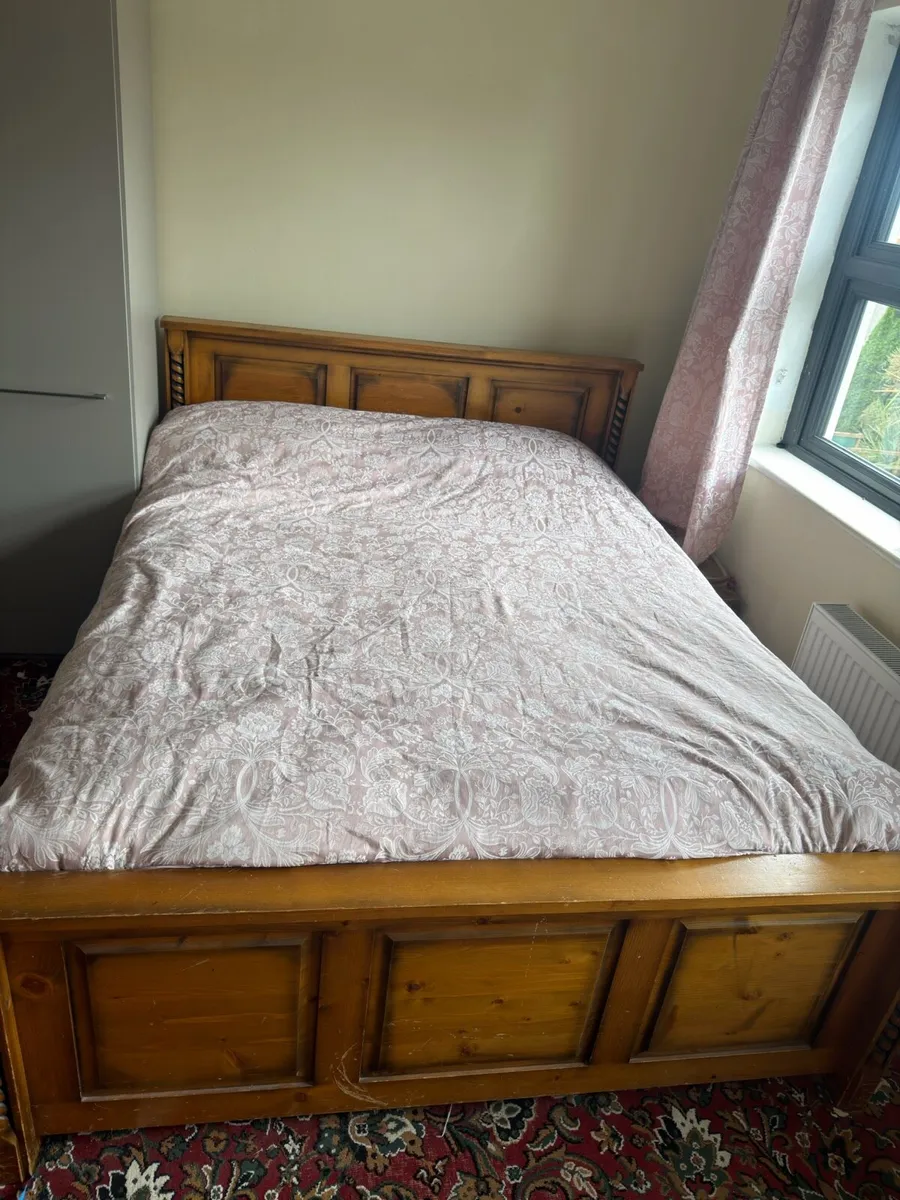 Bed - Image 1
