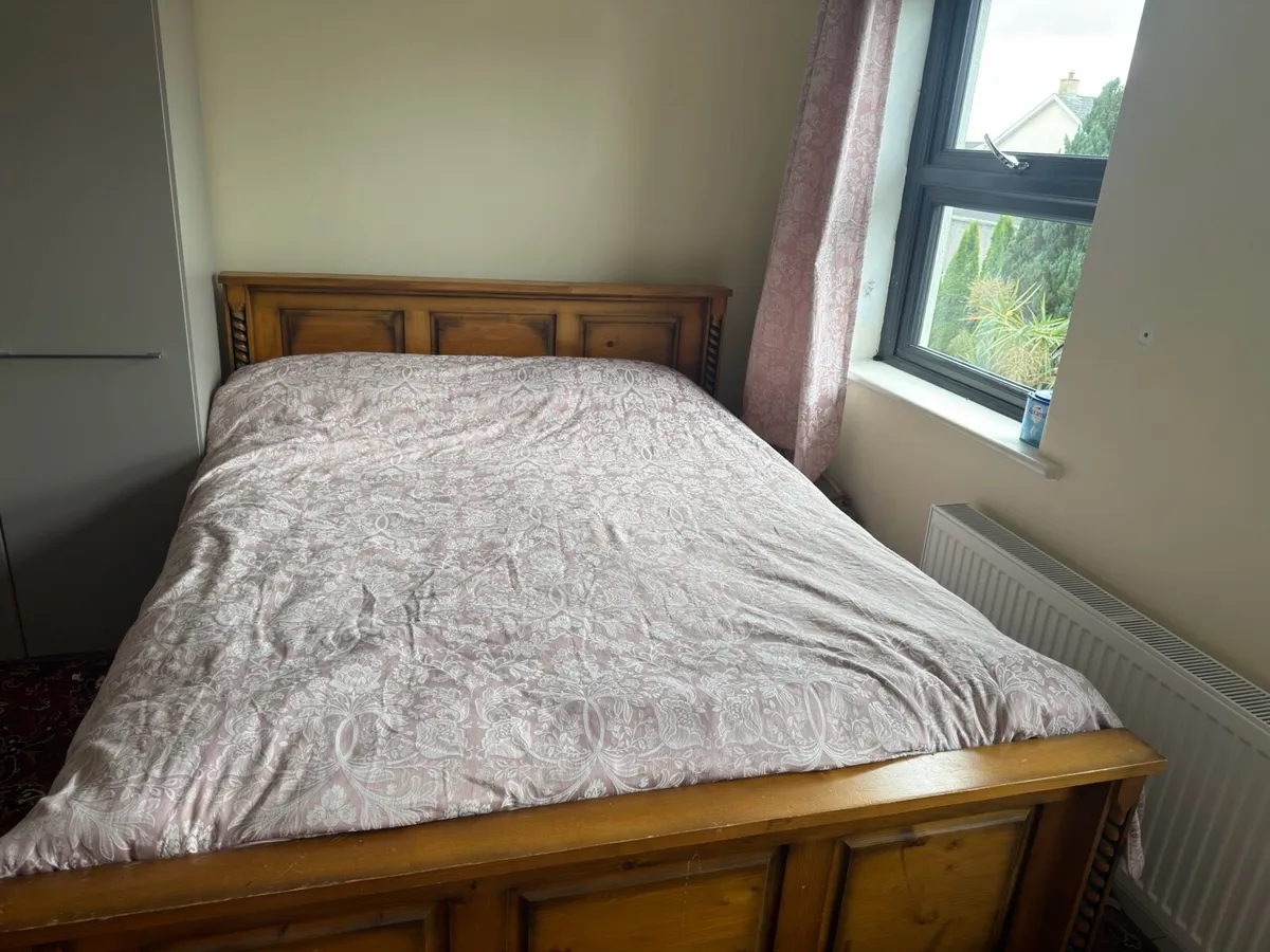 Bed - Image 2