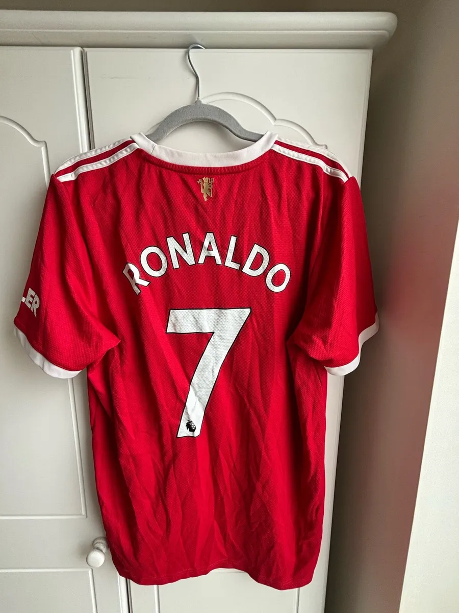 Man United Authentic 21/22 Home Shirt - Image 2
