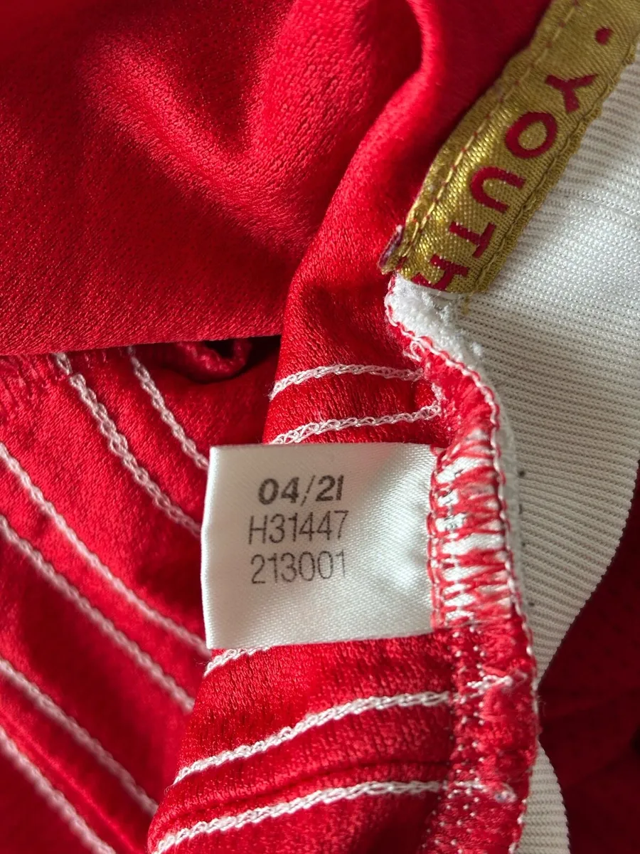 Man United Authentic 21/22 Home Shirt - Image 3