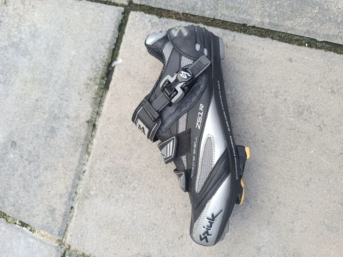 Cycling shoes - Image 4