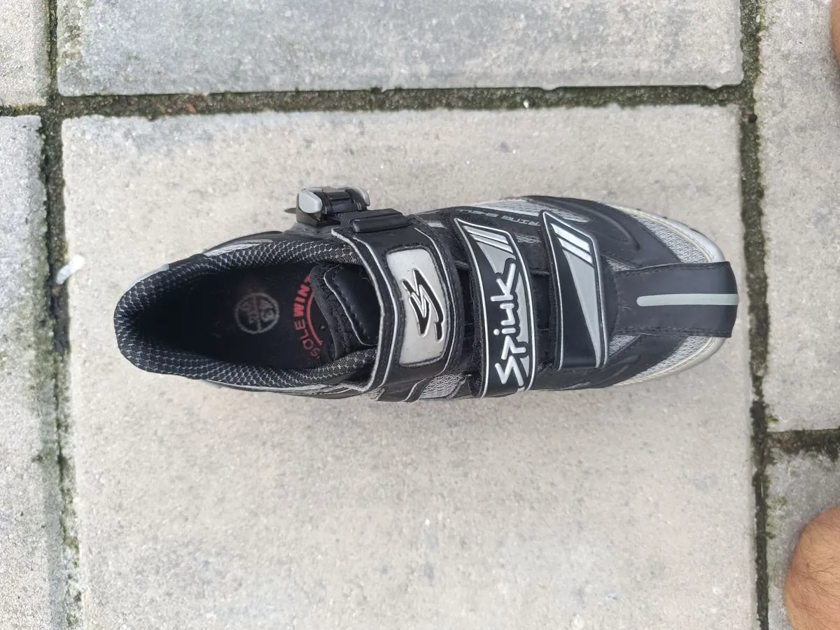 Cycling shoes - Image 3