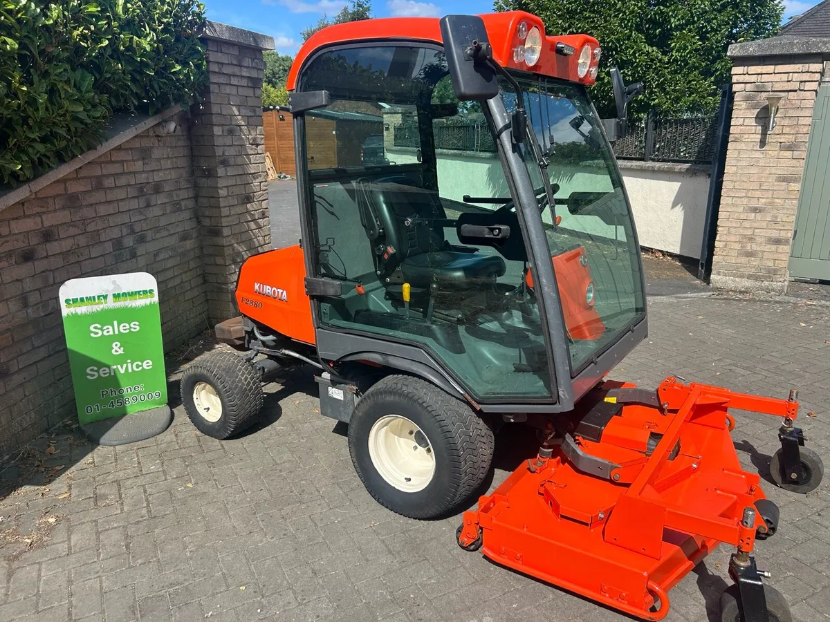 Kubota F2880 Ride on mower - Image 3