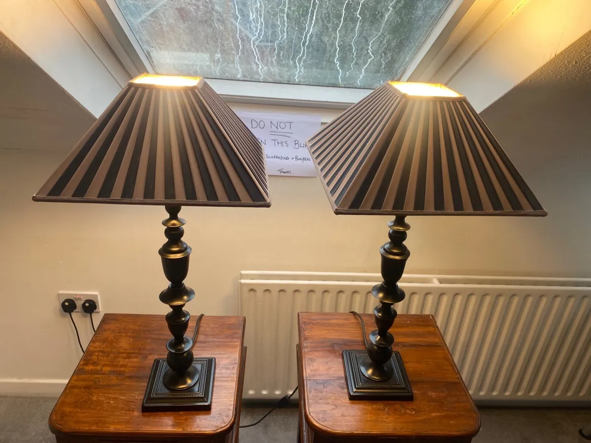 Pair of stunning Lamps - Image 1