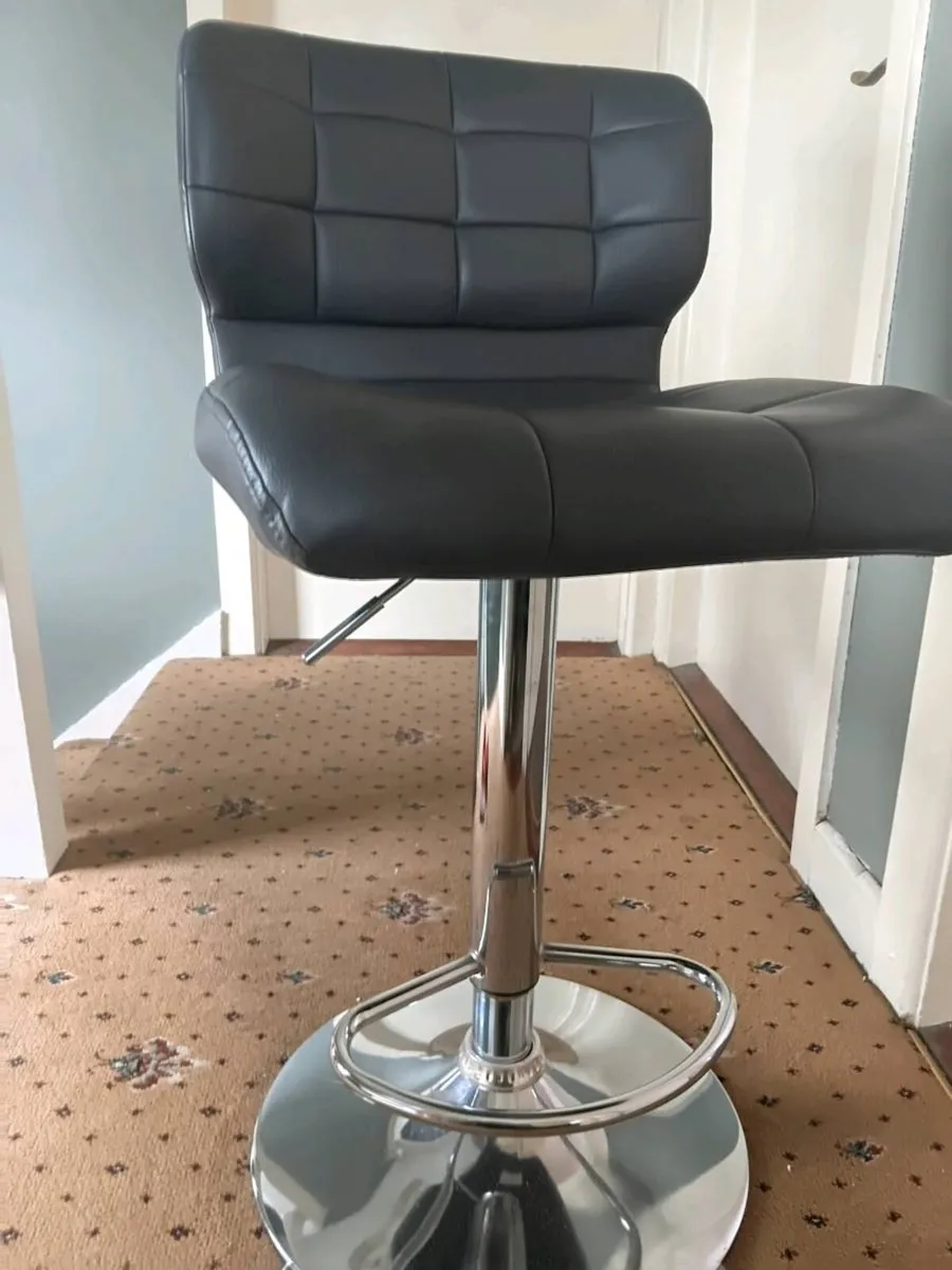 Chair - Image 2
