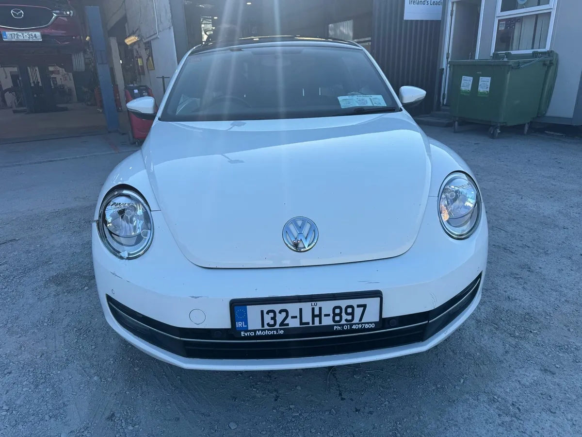 2013 VW beetle - Image 3