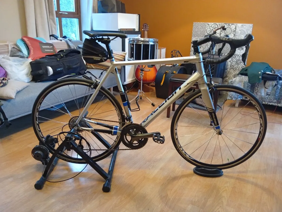 Raleigh Crtierium sport road bicycle +extra wheels - Image 3